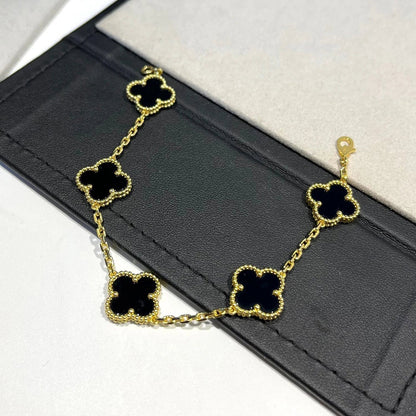 [Royal Jewellery] CLOVER 5 MOTIF ONYXS BRACELET COLLECTION