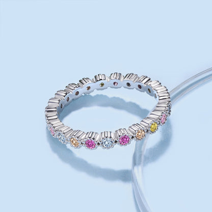 [Royal Jewellery]Unique Scintillating Round Cut Daily Ring