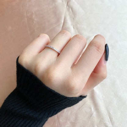 [Royal Jewellery]Delicate Sparkling Round Cut Daily Ring