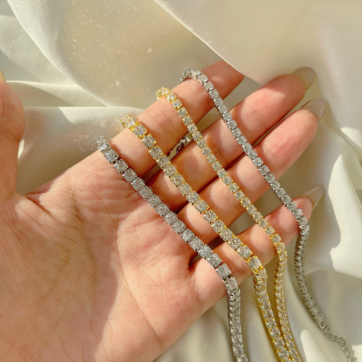 [Royal Jewellery]Sparkling Radiant Princess Cut Tennis Bracelet