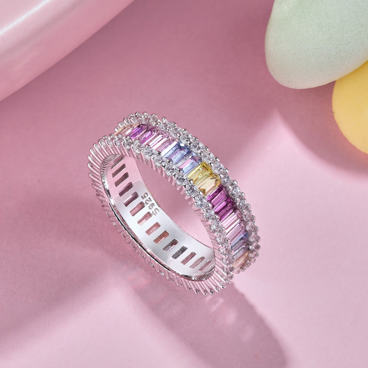 [Royal Jewellery]Dainty Kaleidoscopic Emerald Cut Daily Ring