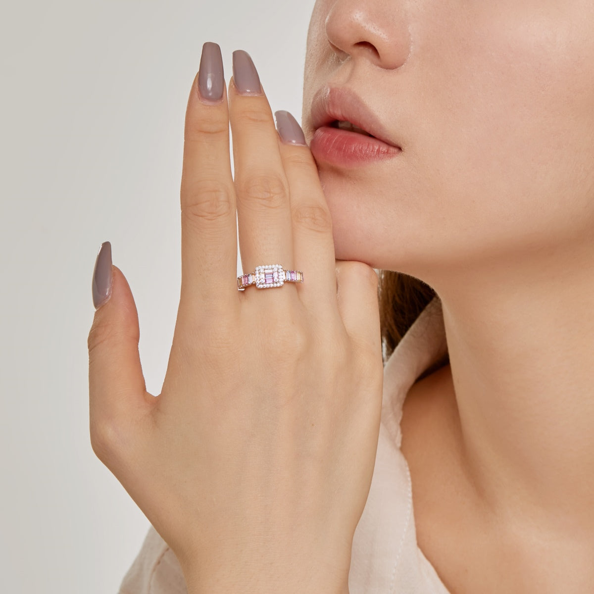 [Royal Jewellery]Exquisite Colorful Radiant Cut Party Ring