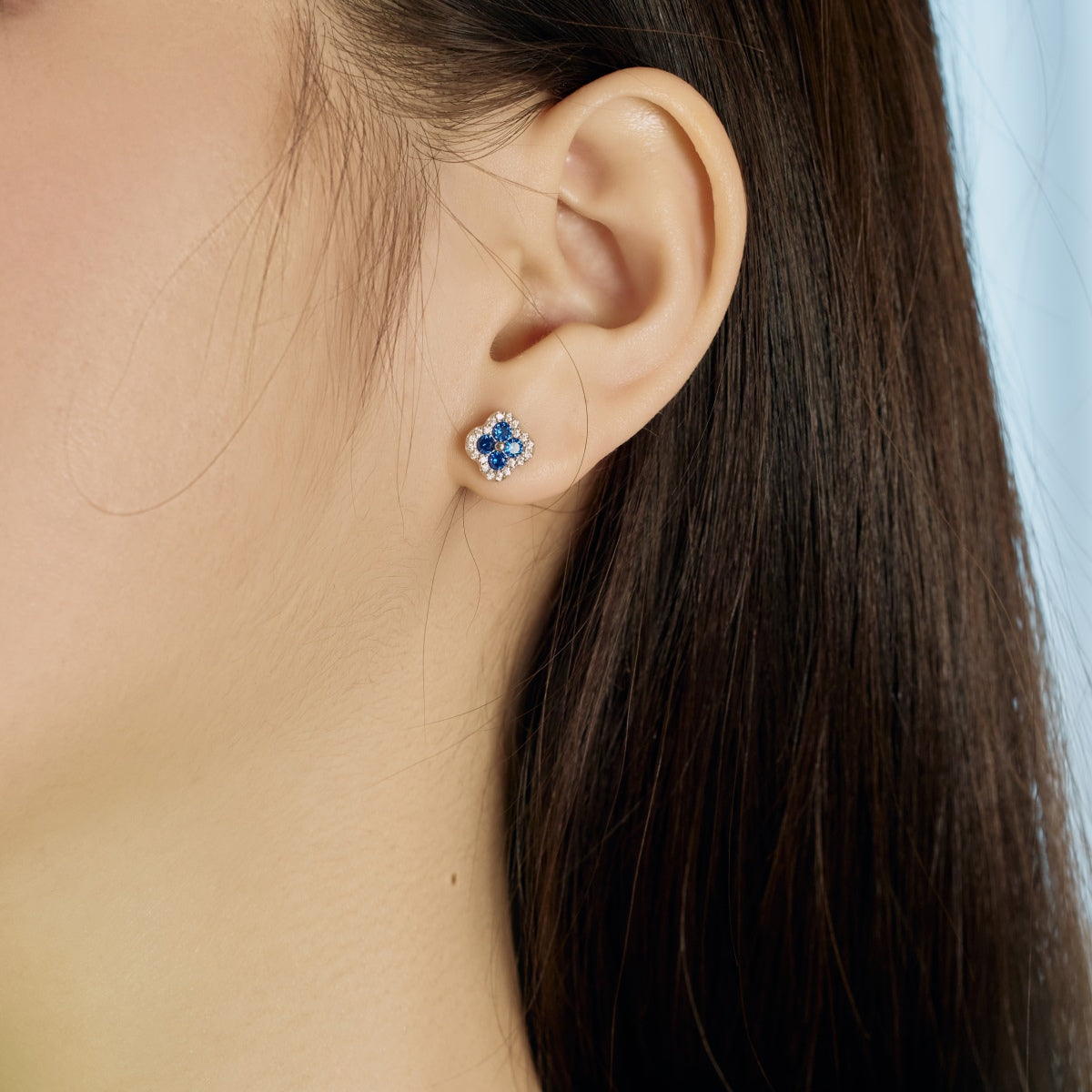 [Royal Jewellery]Four-Leaf Clover Flower Shaped Earrings
