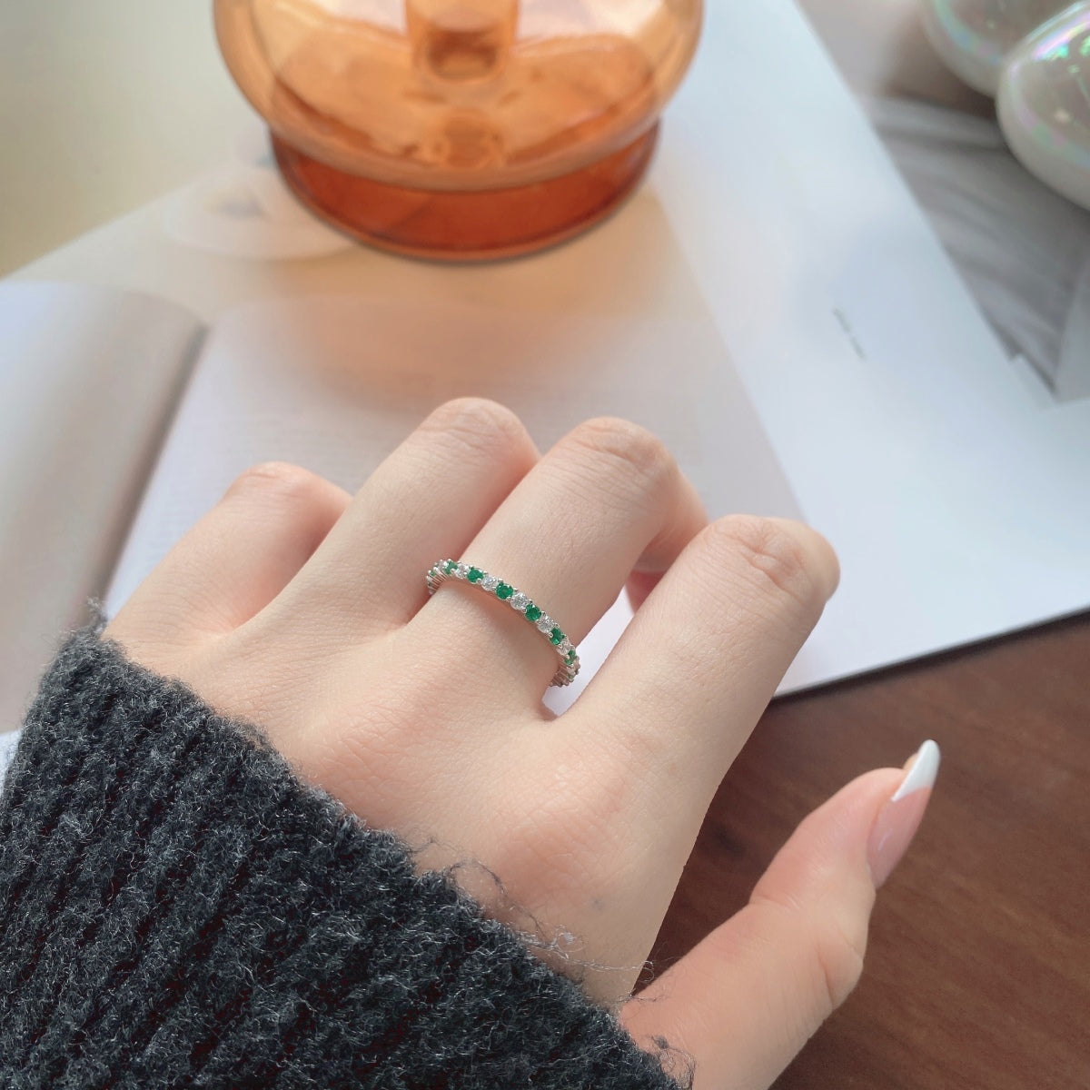 [Royal Jewellery]Exquisite Colorful Round Cut Tennis Ring