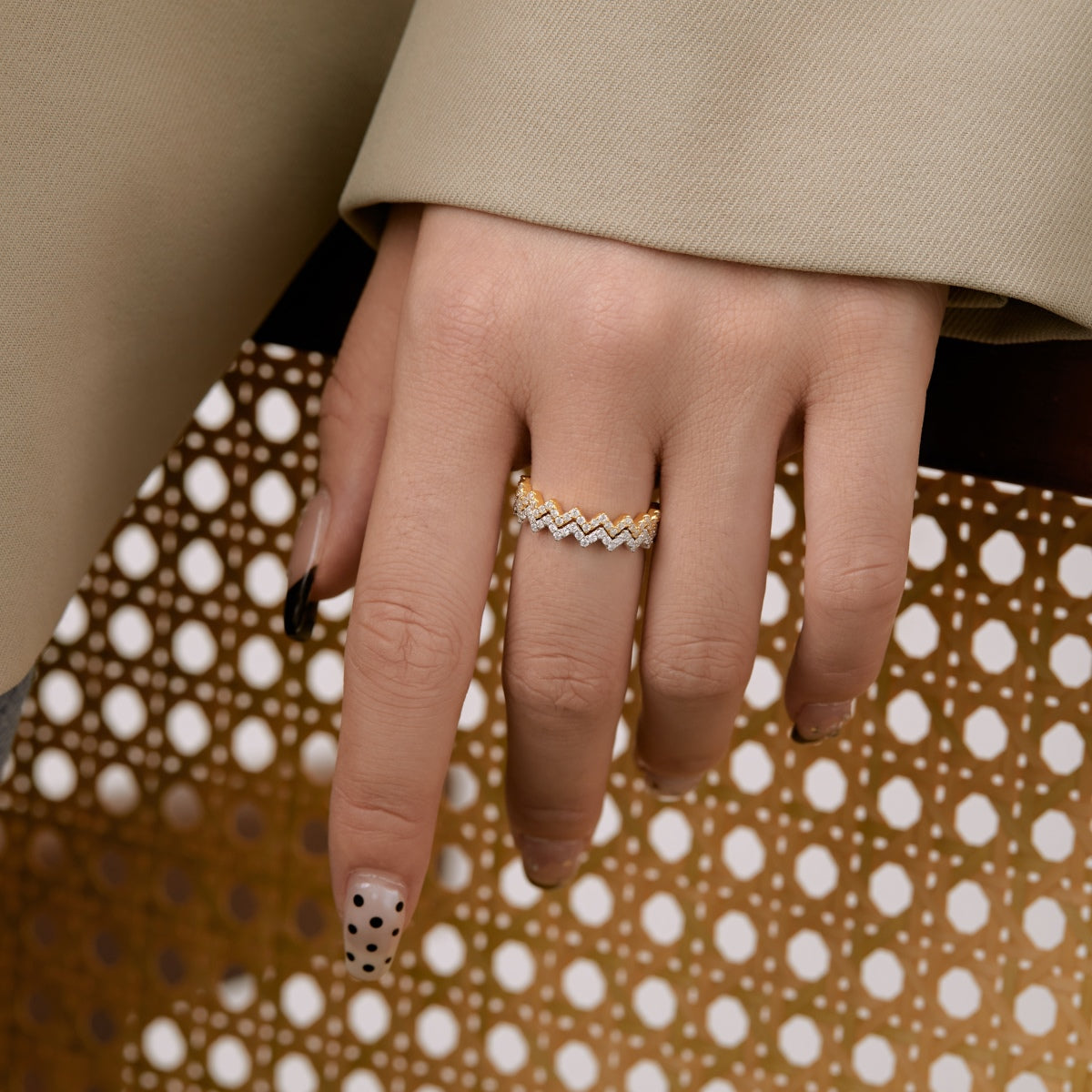 [Royal Jewellery]Delicate Enchanting Wave Shape Daily Ring