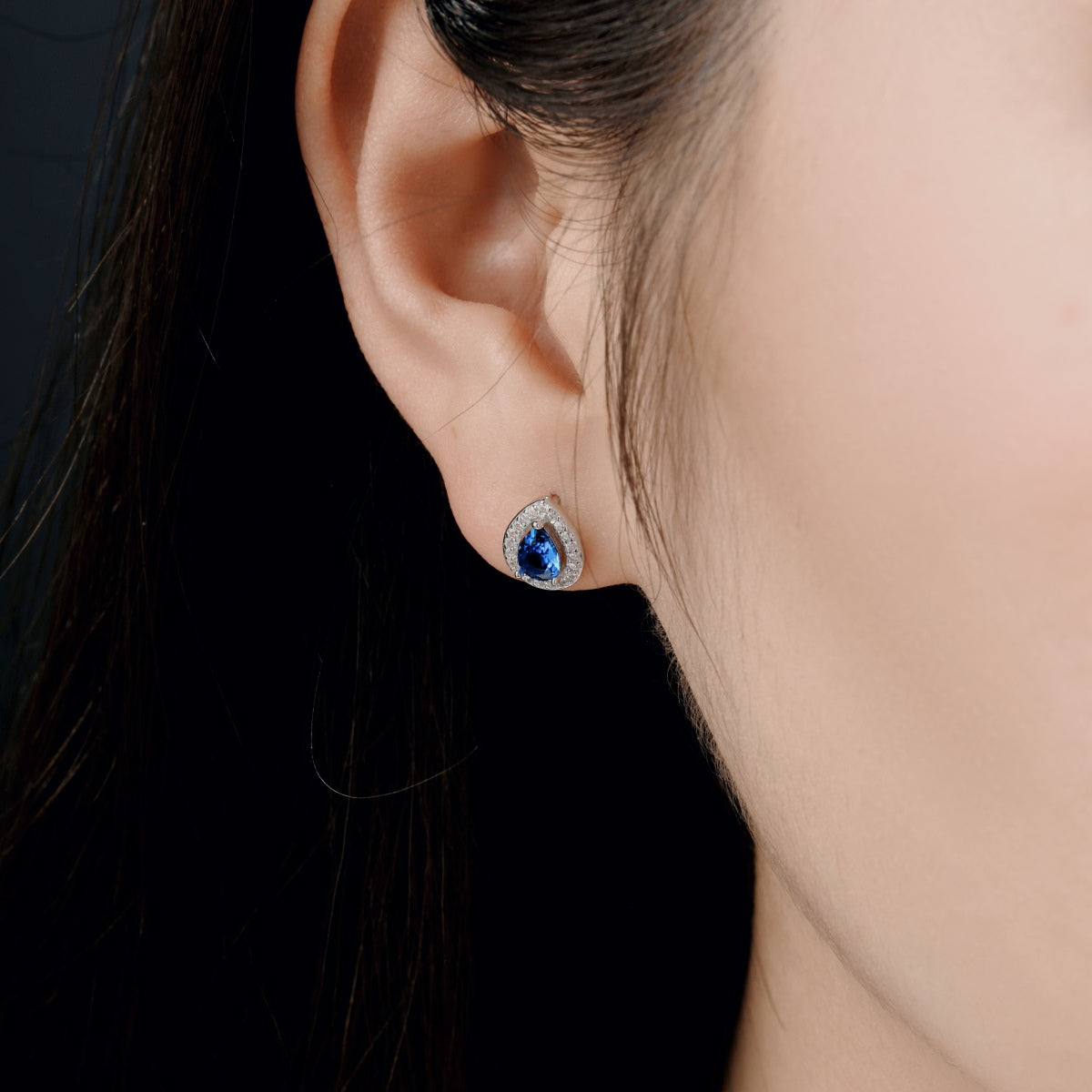 [Royal Jewellery]Luxurious Water Drop Shape Earrings