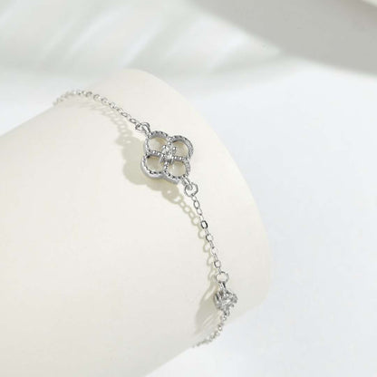 [Royal Jewellery]Delicate Four Leaf Clover Bracelet