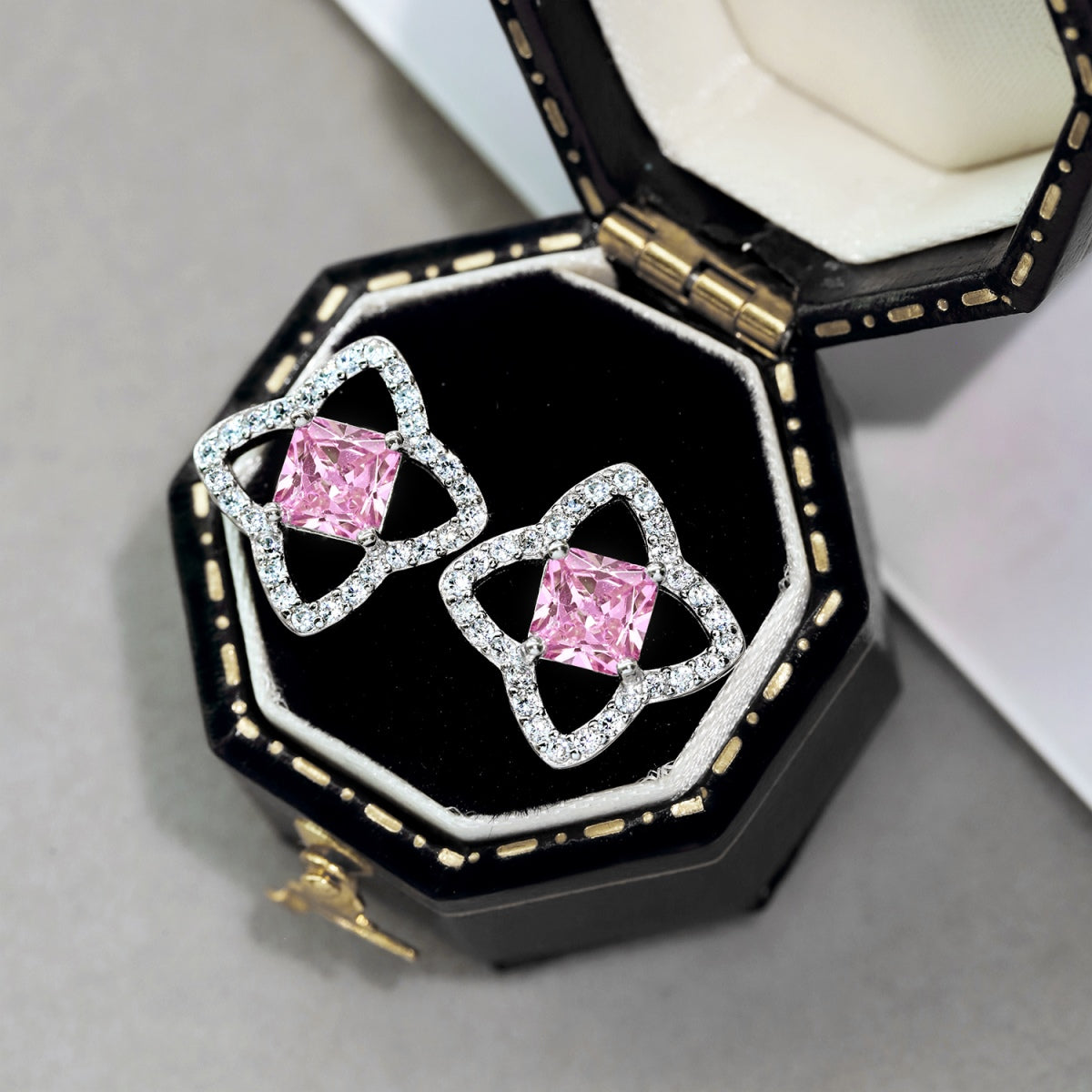 [Royal Jewellery]Elegant Star Shape Princess Cut Daily Earrings