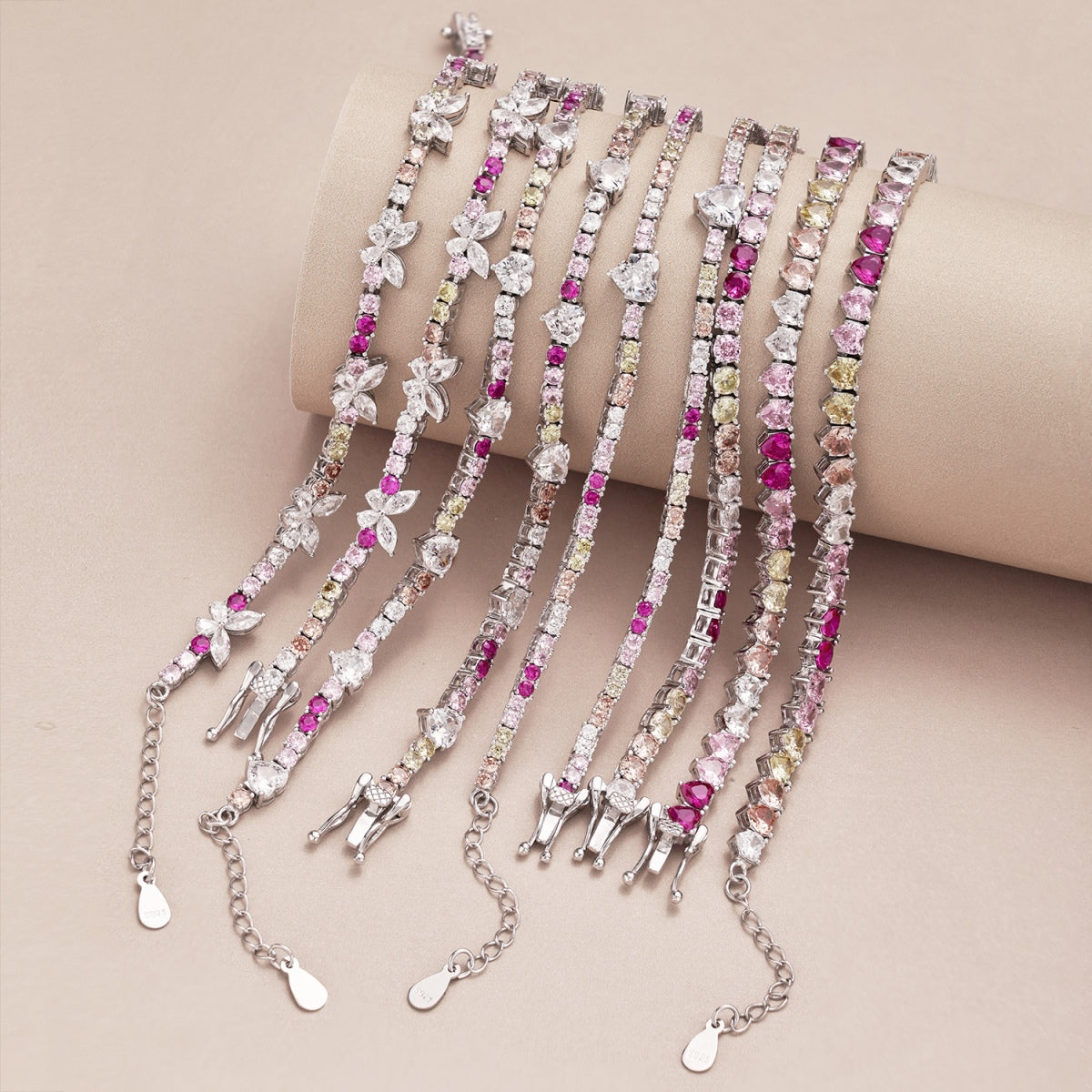 [Royal Jewellery]Romantic Heart Shape Round Cut Lover Bracelet