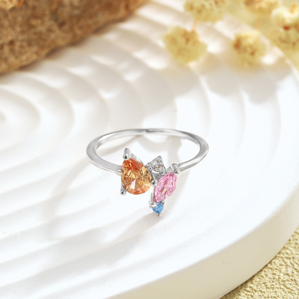 [Royal Jewellery]Radiant Colorful Multi Cut Daily Ring