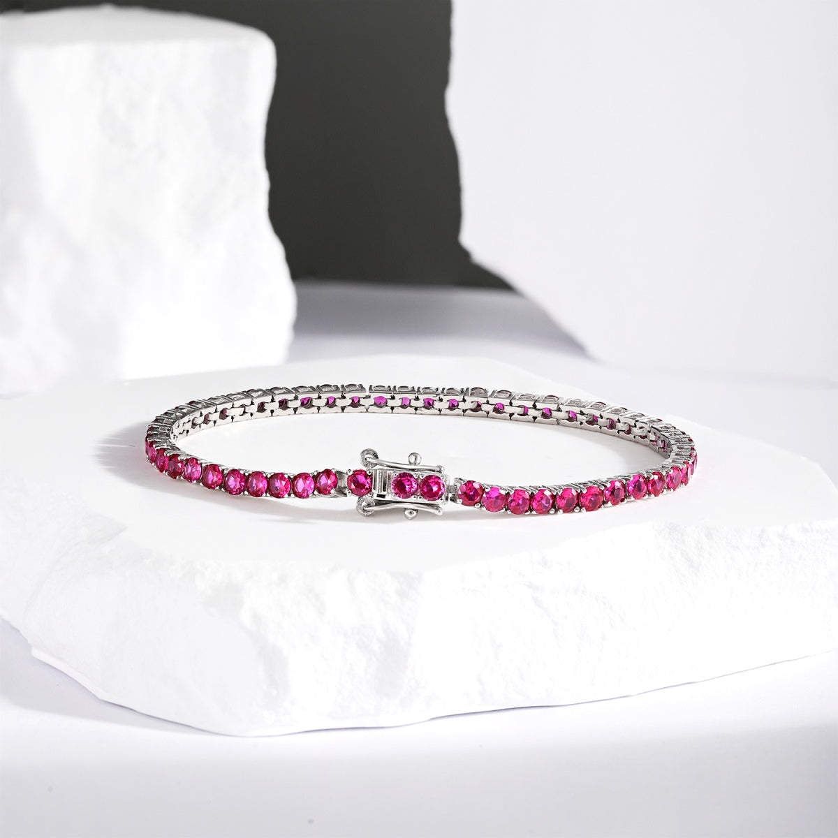 [Royal Jewellery]Radiant Colorful Round Cut Party Bracelet