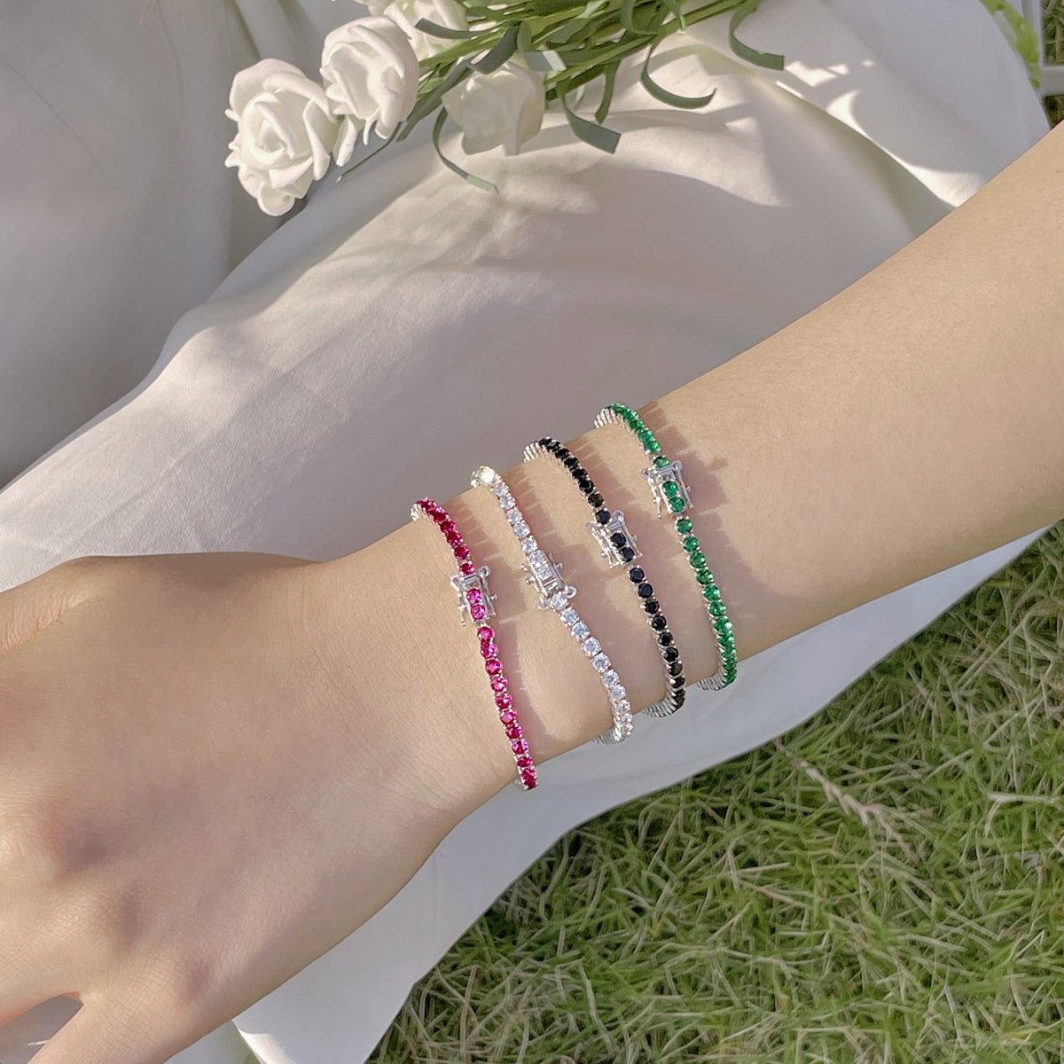 [Royal Jewellery]Radiant Colorful Round Cut Party Bracelet