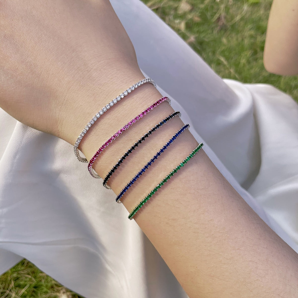[Royal Jewellery]Radiant Colorful Round Cut Party Bracelet