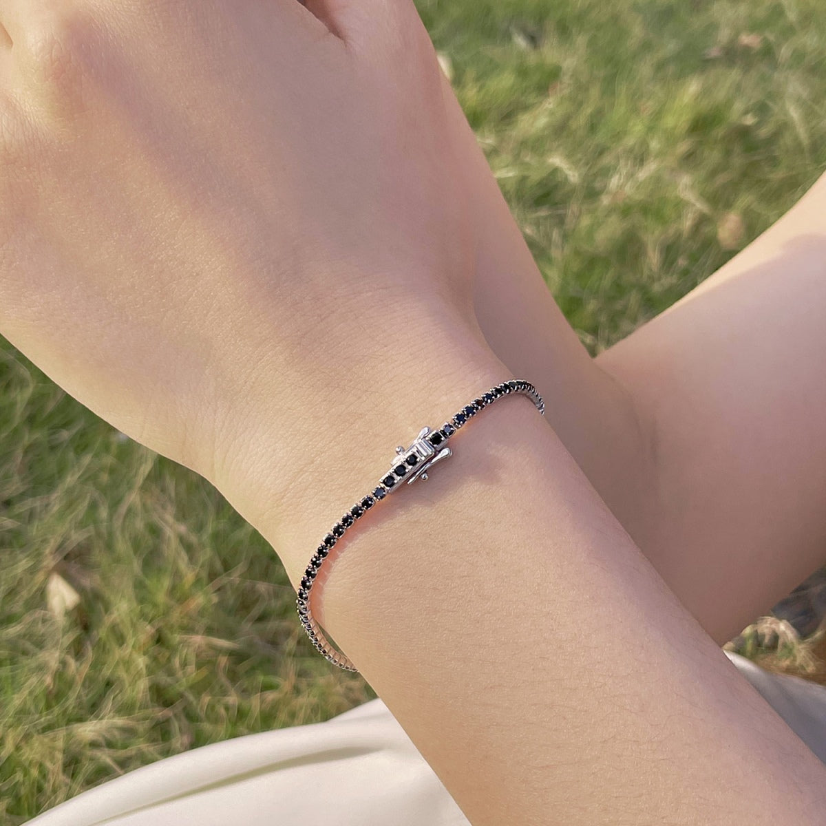[Royal Jewellery]Radiant Colorful Round Cut Party Bracelet
