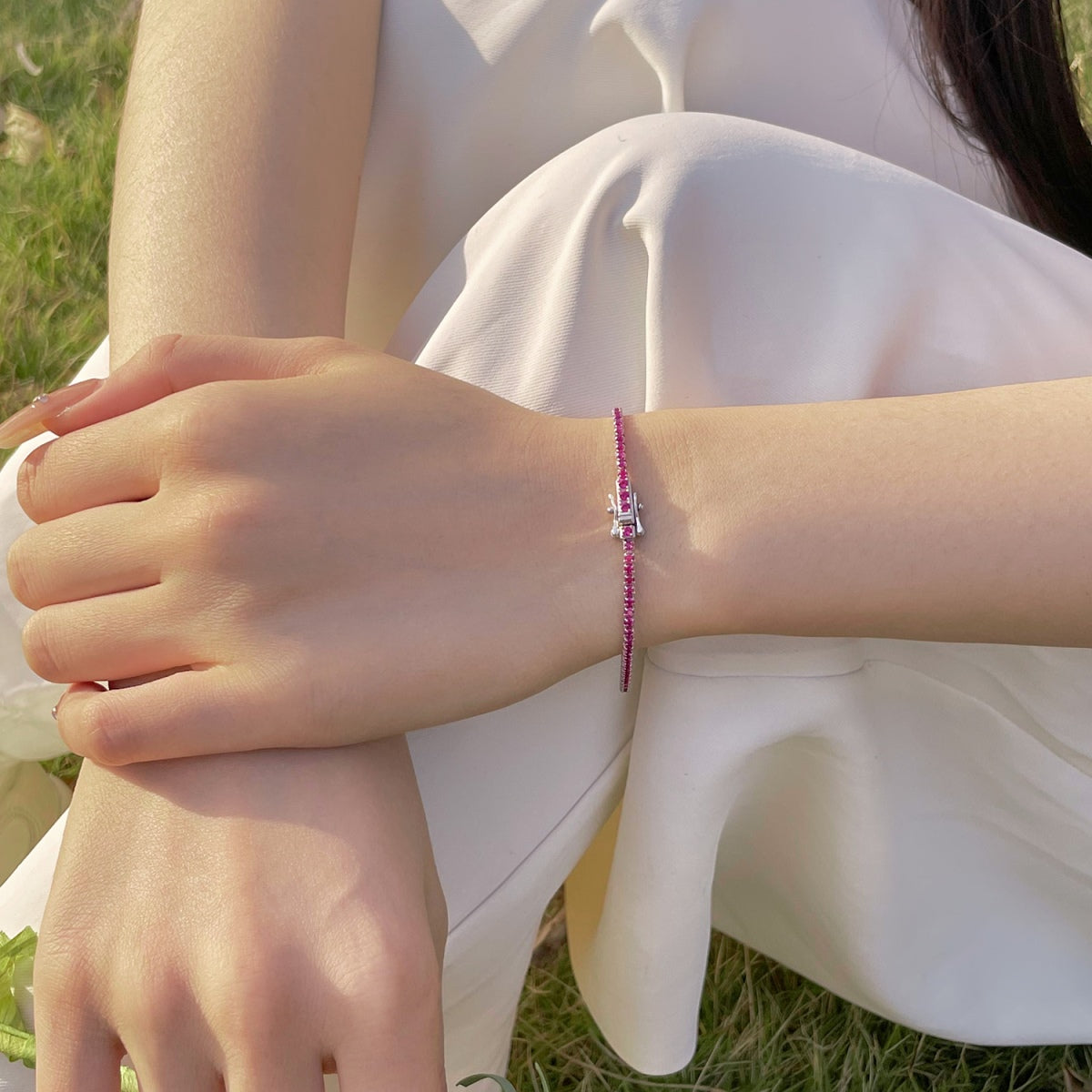 [Royal Jewellery]Radiant Colorful Round Cut Party Bracelet