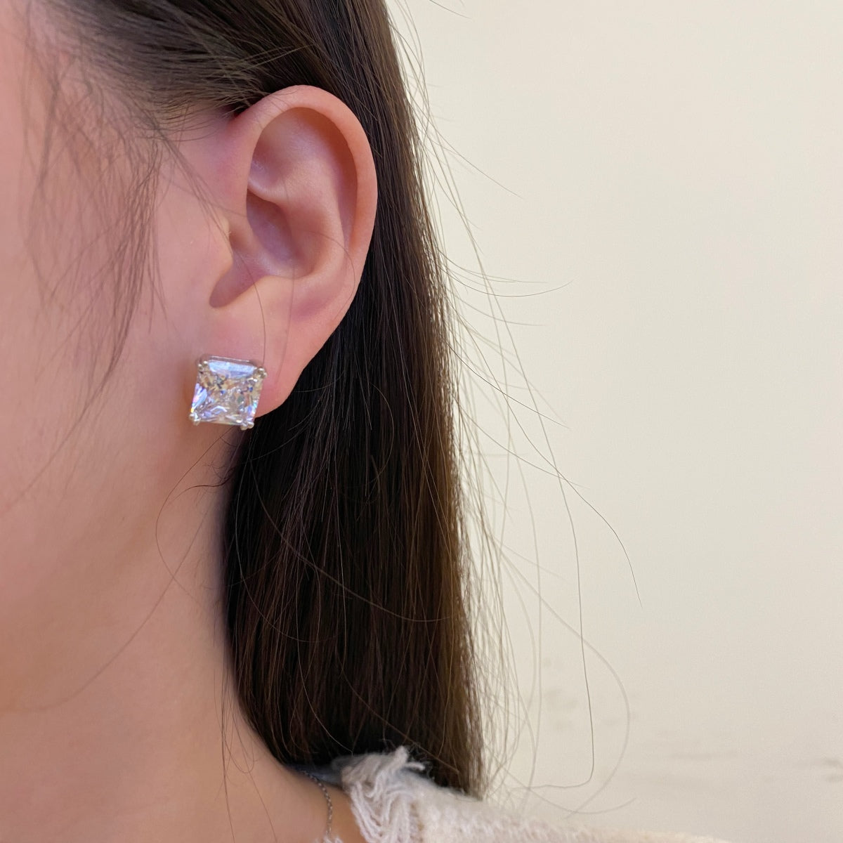 [Royal Jewellery]Delicate Square Shape Earrings