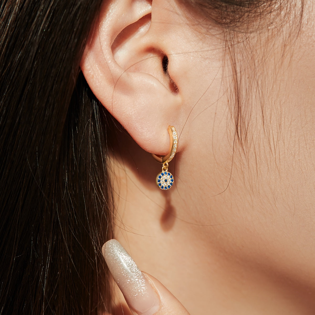 [Royal Jewellery]Unique Devil Eye Earrings