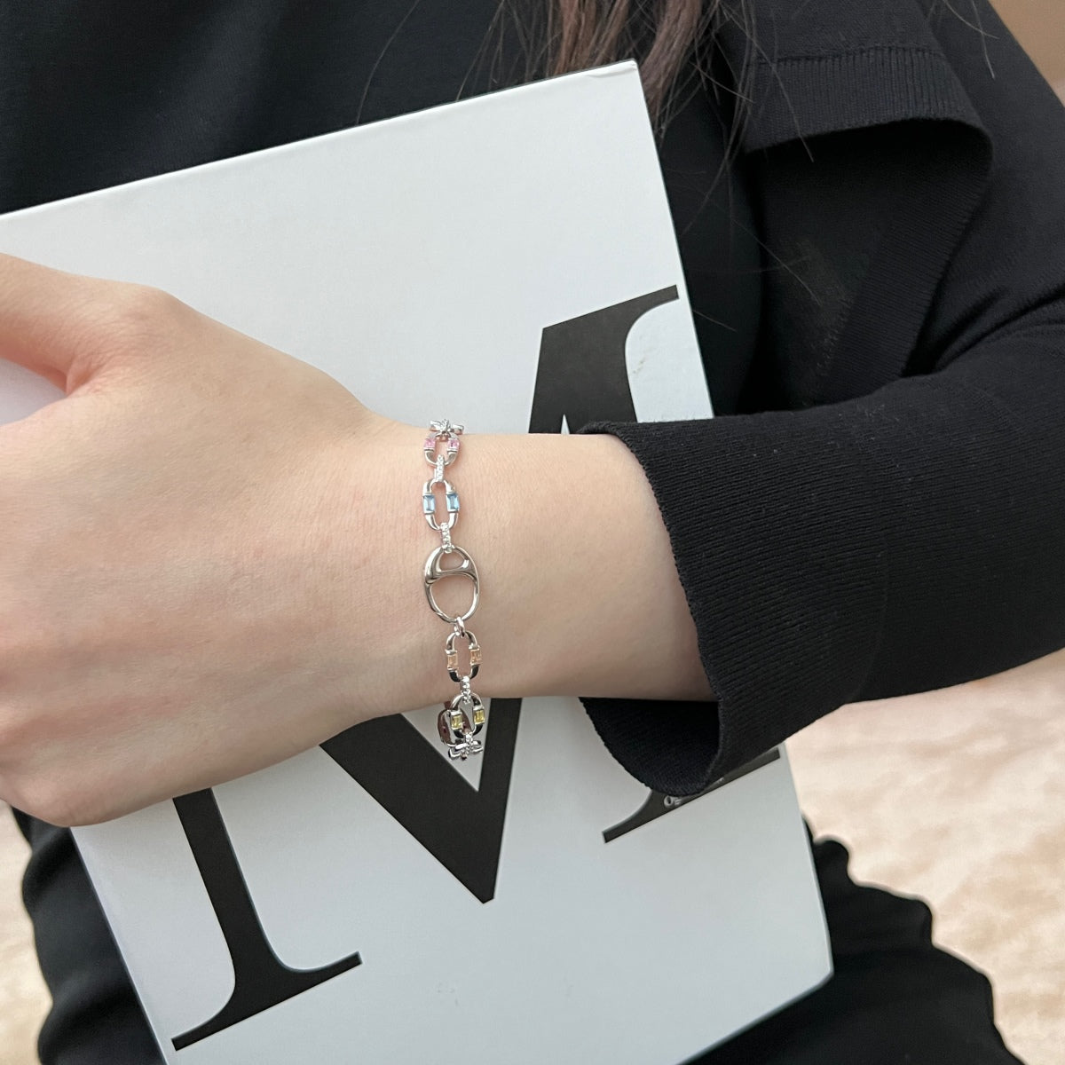 [Royal Jewellery]Dazzling Colorful Daily Bracelet