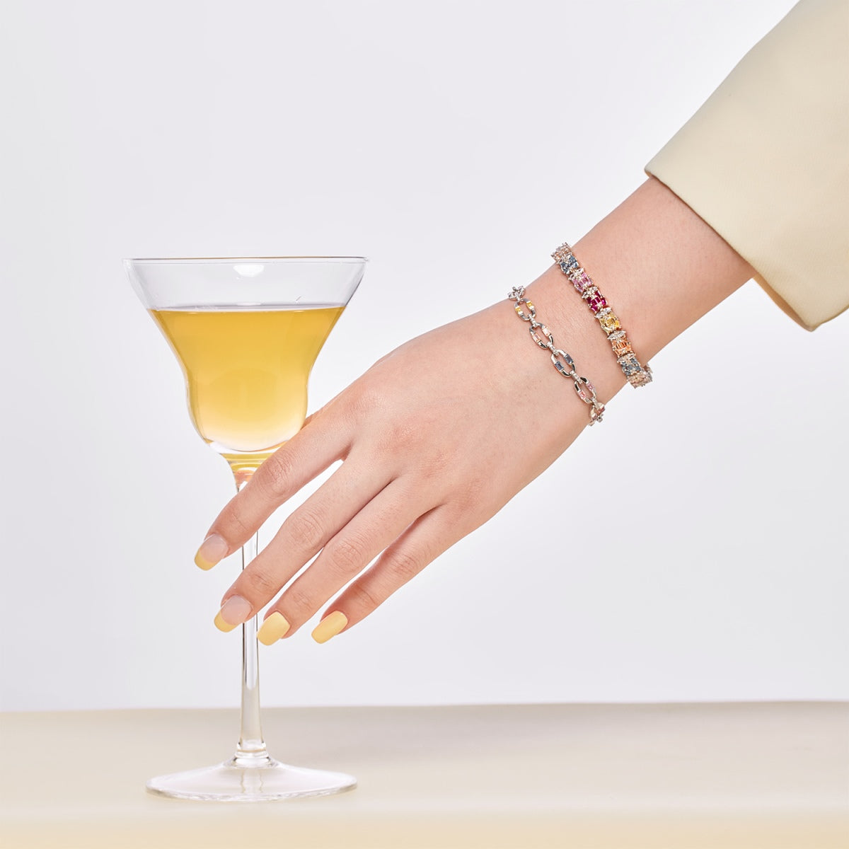 [Royal Jewellery]Delicate Colorful Multi Cut Party Bracelet