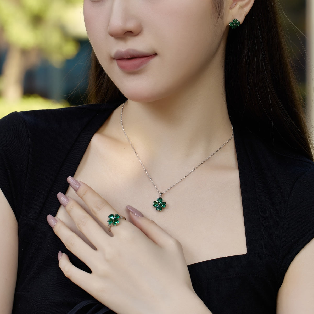 [Royal Jewellery]Heart-shaped Four-Leaf Clover Ball Ring