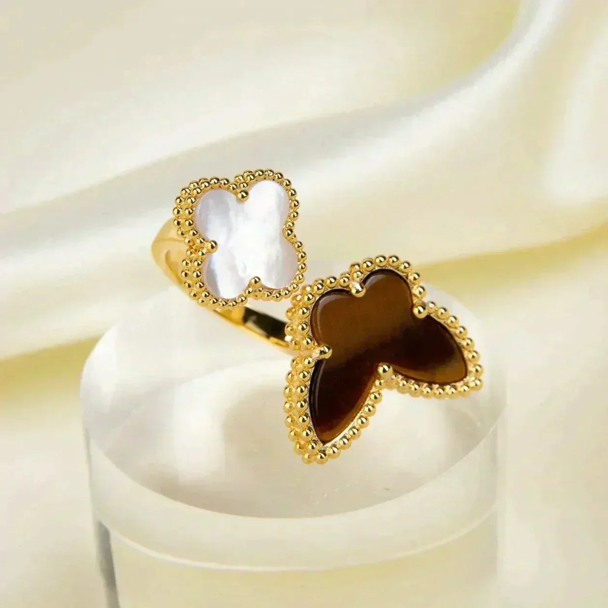[Royal Jewellery]LUCKY BETWEEN THE FINGER RING