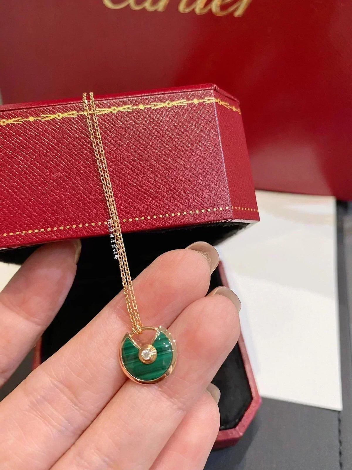 [Royal Jewellery]AMULETTE ROSE GOLD MALACHITE NECKLACE