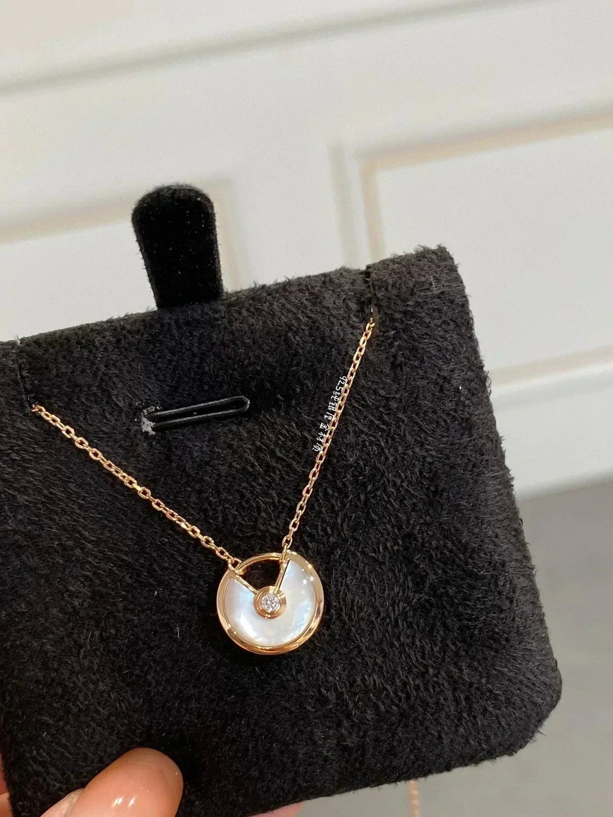 [Royal Jewellery]AMULETTE ROSE GOLD MOP NECKLACE