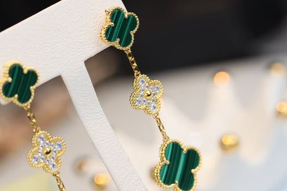 [Royal Jewellery]CLOVER EARRINGS GOLD MALACHITE DIAMOND 3 MOTIF