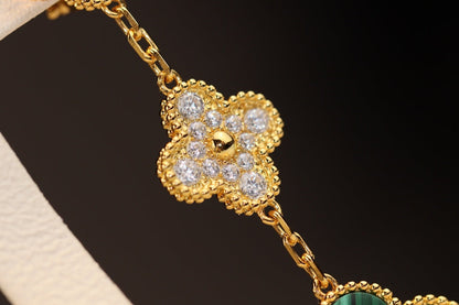 [Royal Jewellery]CLOVER EARRINGS GOLD MALACHITE DIAMOND 3 MOTIF