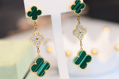 [Royal Jewellery]CLOVER EARRINGS GOLD MALACHITE DIAMOND 3 MOTIF