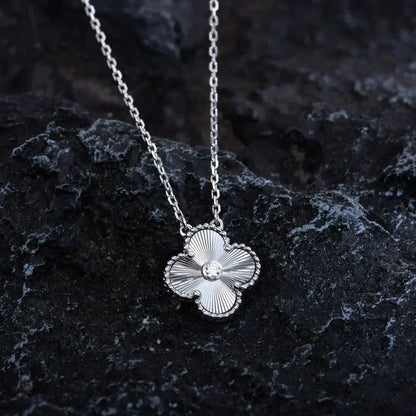 [Royal Jewellery]CLOVER  15MM DIAMOND LASER NECKLACE SILVER