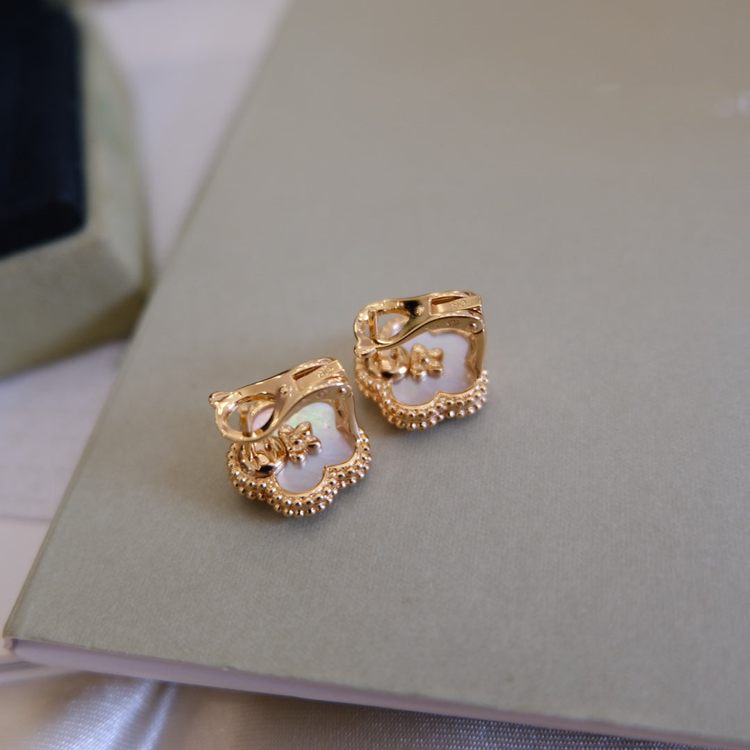 [Royal Jewellery]LUCKY PINK GOLD WHITE MOP EARRINGS