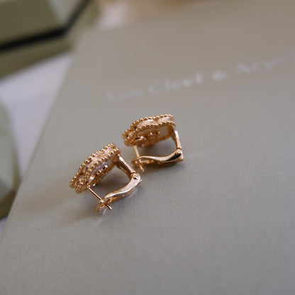 [Royal Jewellery]LUCKY PINK GOLD WHITE MOP EARRINGS