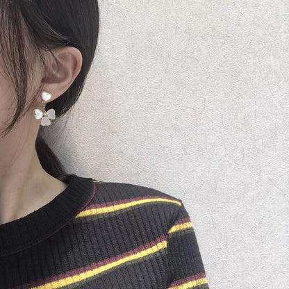 [Royal Jewellery]CLOVER SWEET WHITE MOP EARRINGS