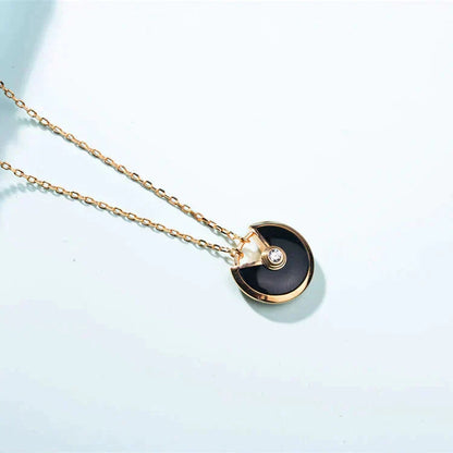 [Royal Jewellery]AMULETTE GOLD CARNELIAN ONYX NECKLACE