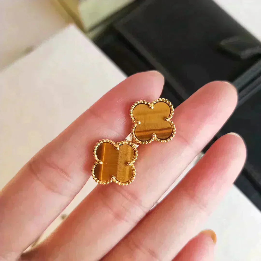 [Royal Jewellery]CLOVER MEDIUM 1 MOTIFS TIGER EYE EARRINGS