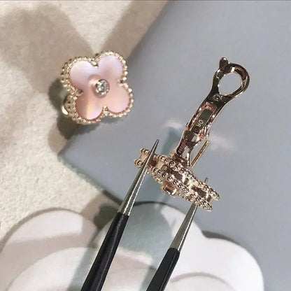 [Royal Jewellery]CLOVER MEDIUM 1 MOTIFS  PINK MOP DIAMOND EARRINGS