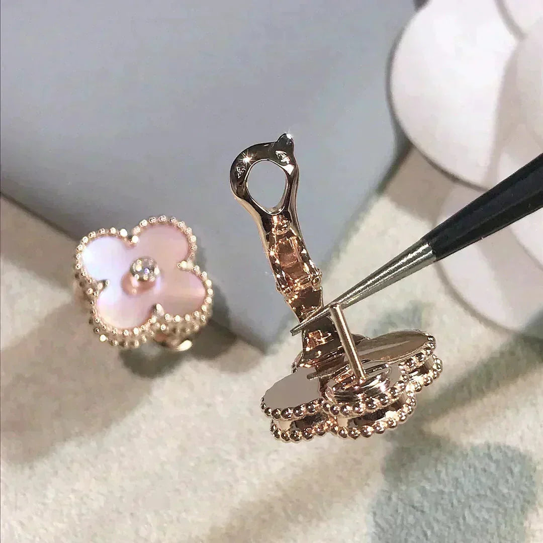 [Royal Jewellery]CLOVER MEDIUM 1 MOTIFS  PINK MOP DIAMOND EARRINGS