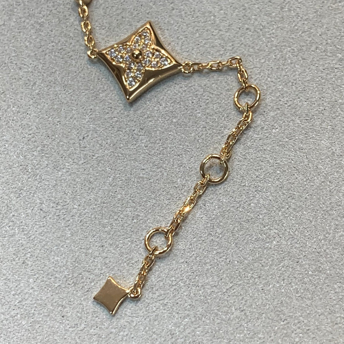 [Royal Jewellery]STAR AND SUN 4 MOTIFS GOLD DIAMONDS BRACELET