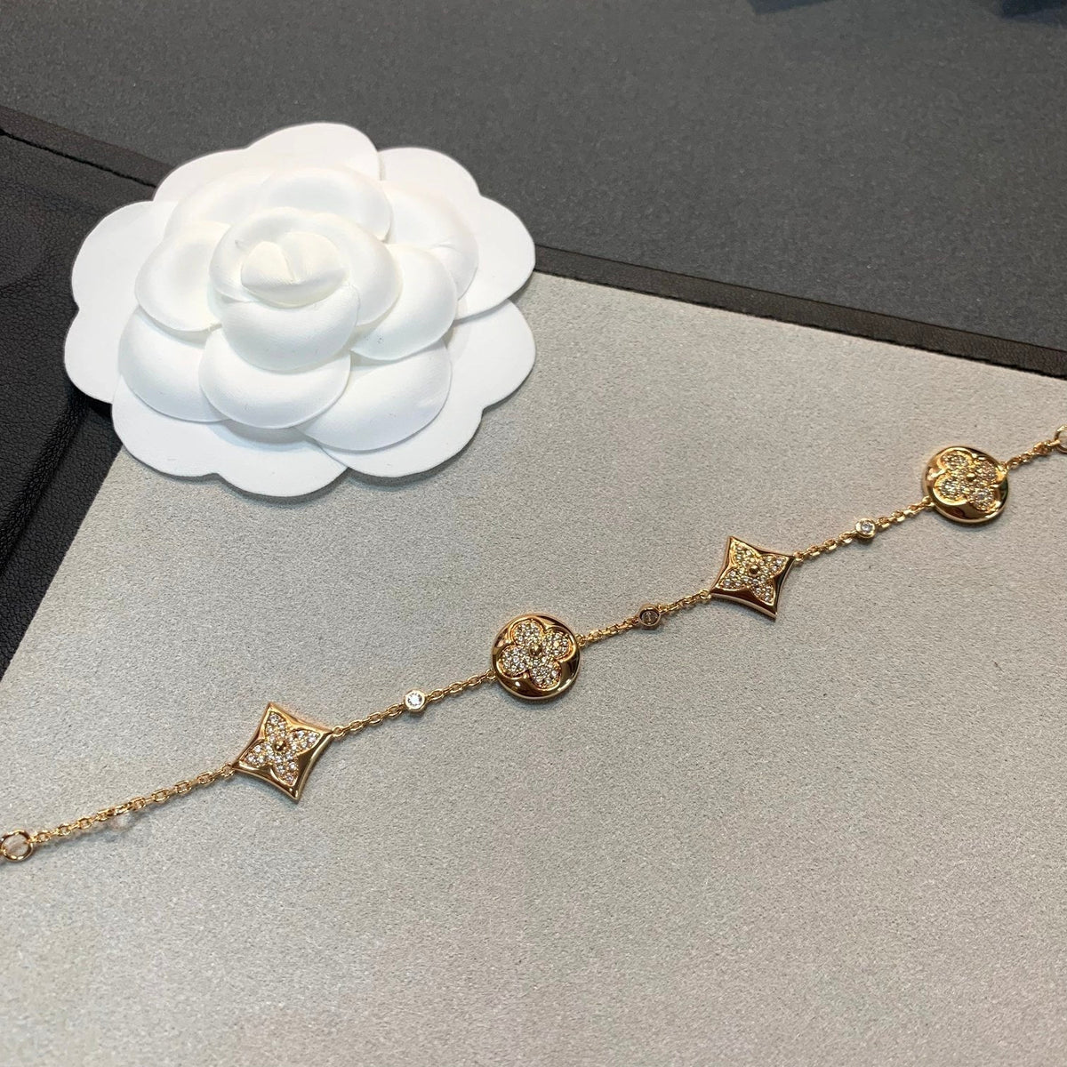[Royal Jewellery]STAR AND SUN 4 MOTIFS GOLD DIAMONDS BRACELET