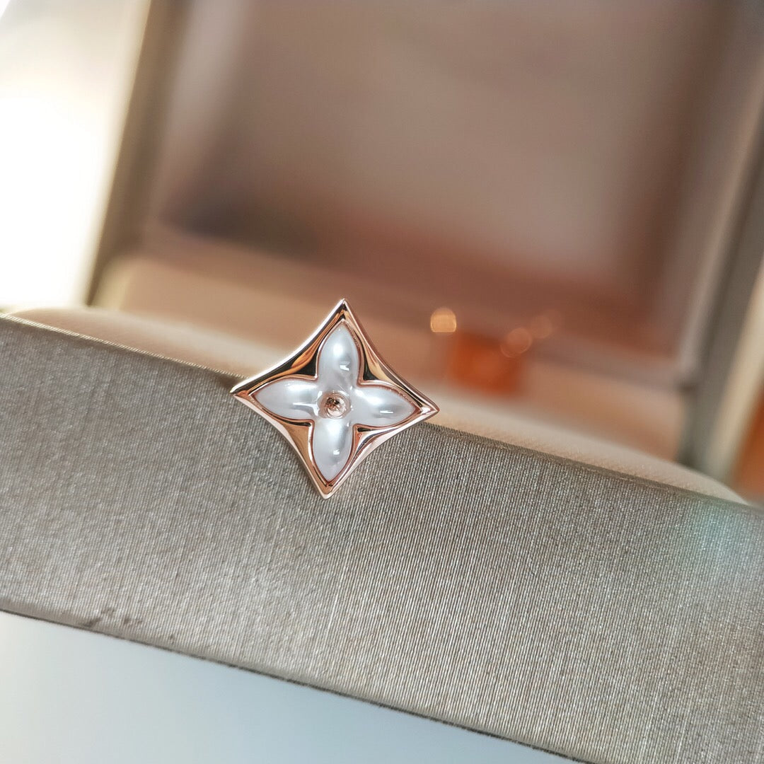 [Royal Jewellery]STAR MOP PINK GOLD EARRINGS