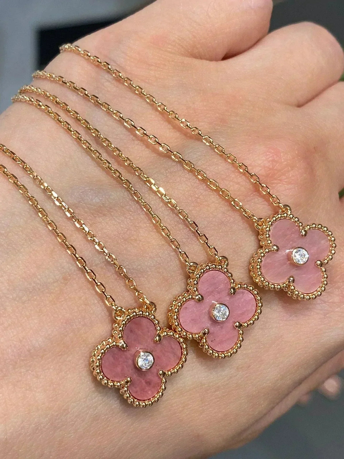 [Royal Jewellery]CLOVER 15MM DIAMOND RHODONITE NECKLACE