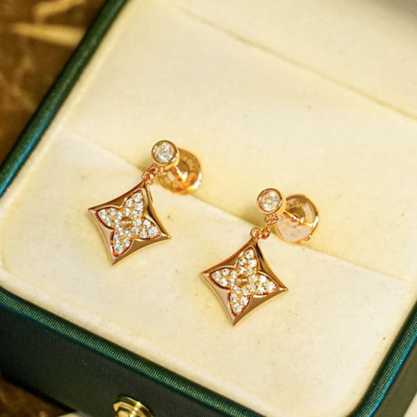[Royal Jewellery]STAR DIAMONDS EARRINGS GOLD