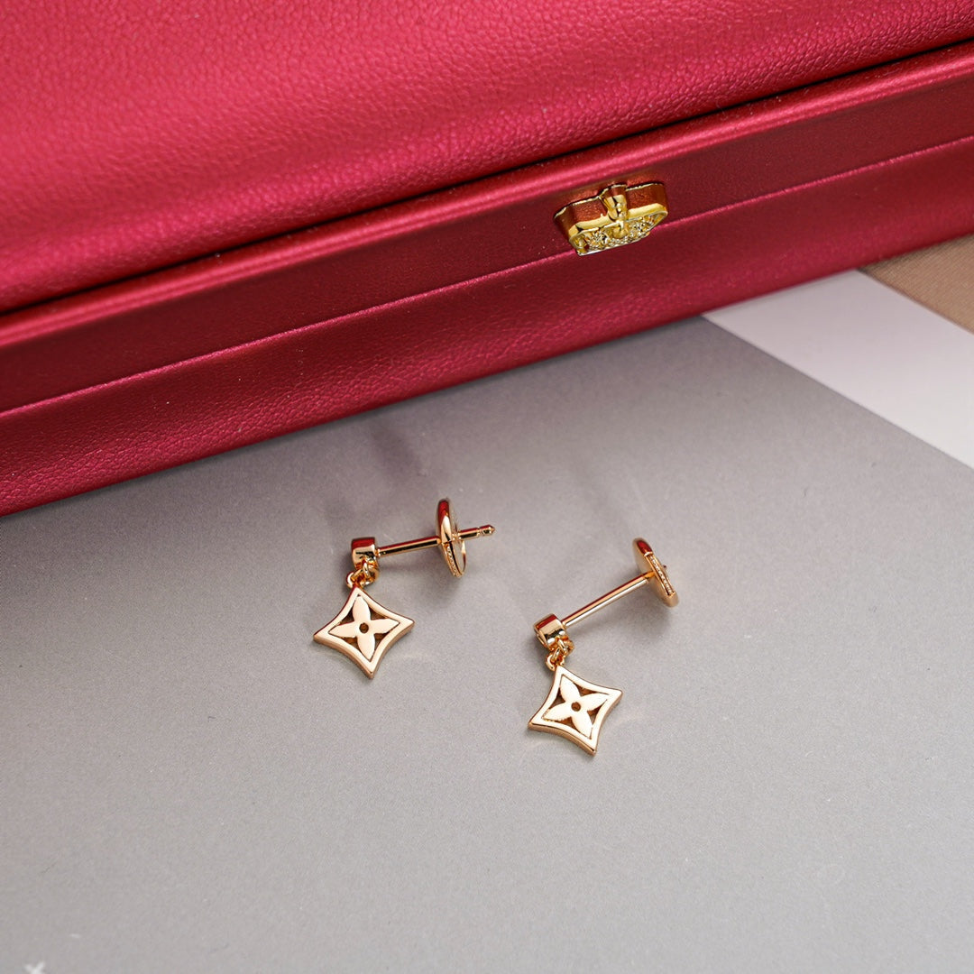 [Royal Jewellery]STAR EARRINGS GOLD