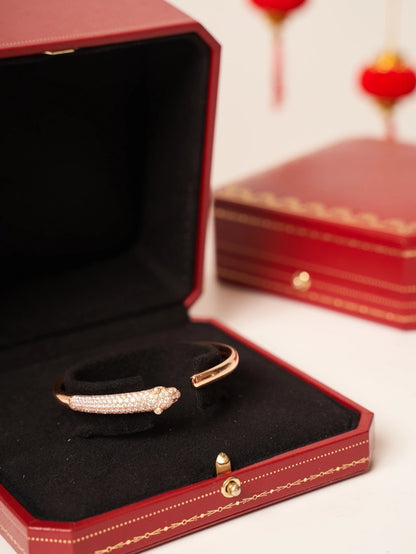 [Royal Jewellery]PANTHERE ROSE GOLD DIAMOND OPEN BRACELET