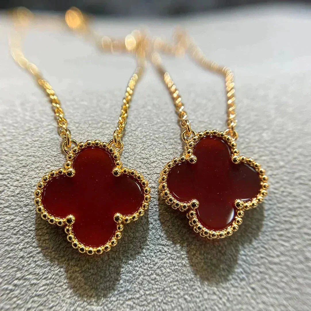 [Royal Jewellery]CLOVER 15MM CARNELIAN SINGLE FLOWER NECKLACE