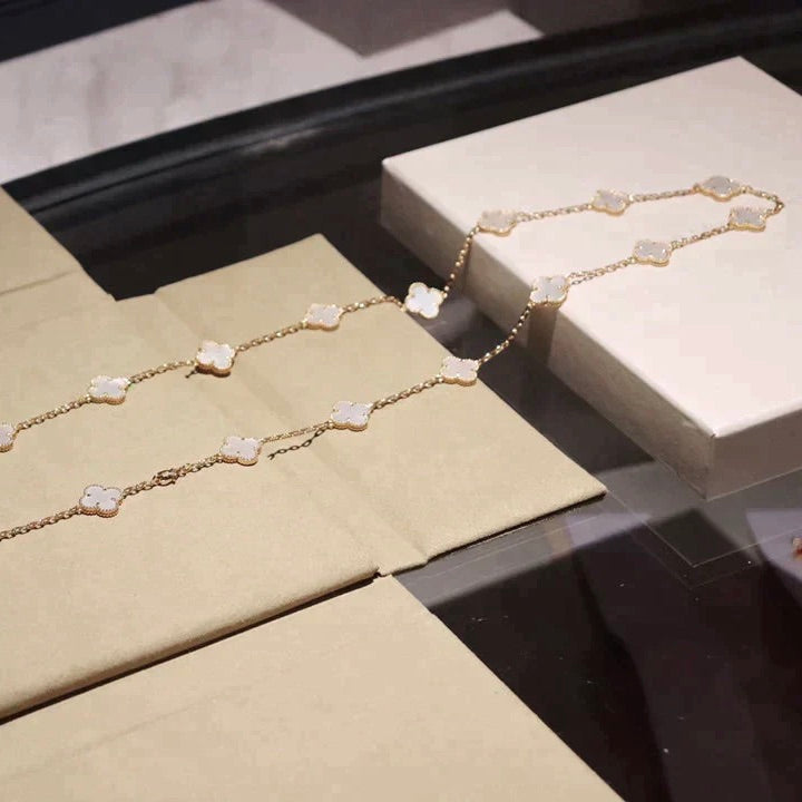 [Royal Jewellery]CLOVER 20 MOTIFS WHITE MOP NECKLACE