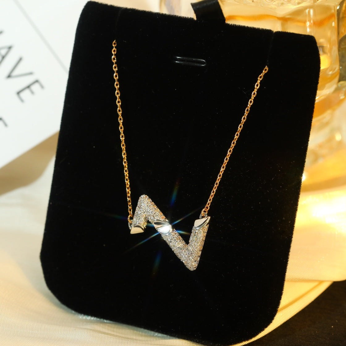 [Royal Jewellery]VOLT SILVER DIAMOND PEDANT NECKLACE