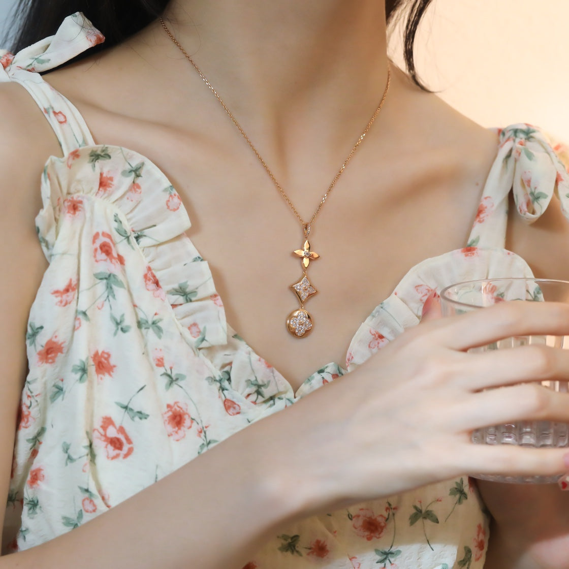 [Royal Jewellery]STAR AND SUN DIAMOND PINK GOLD NECKLACE