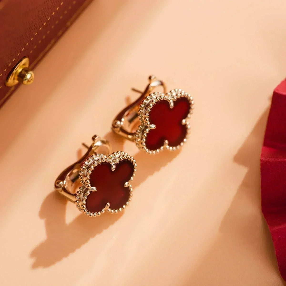 [Royal Jewellery]CLOVER MEDIUM 1 MOTIFS CARNELIAN  EARRINGS